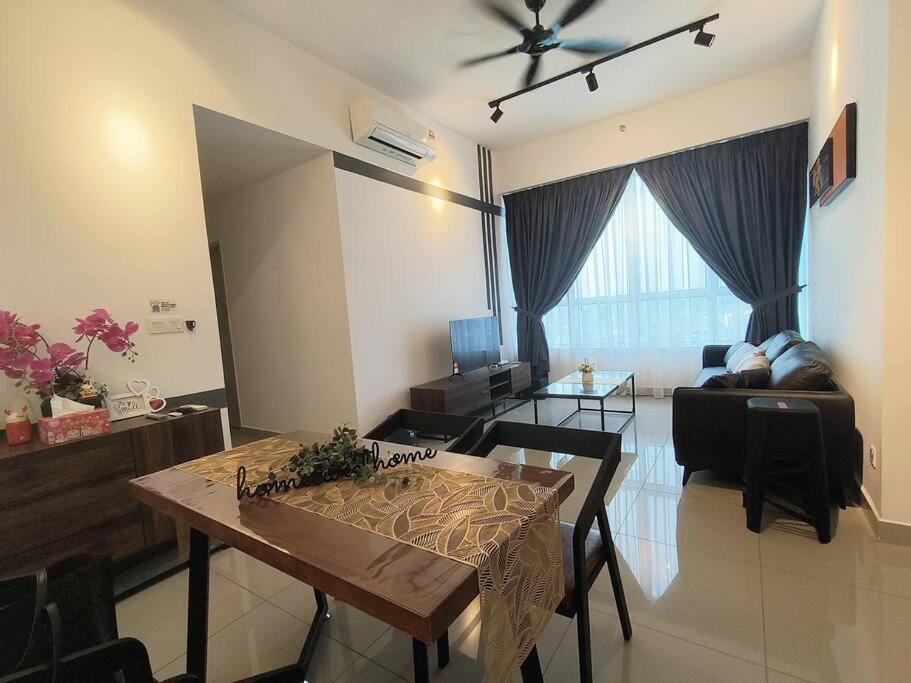 Sunset爱日落简约风 2r2b 4-7ppl Malacca