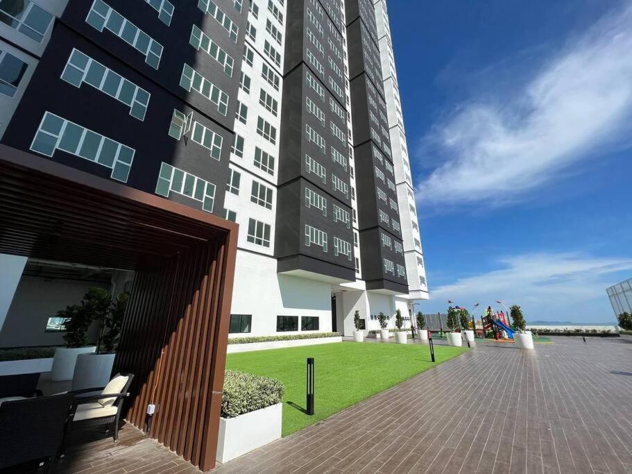 Sunset爱日落简约风 2r2b 4-7ppl * Malacca